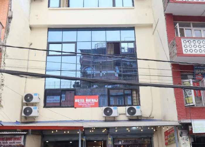 Oyo 820 Natraj Hotel